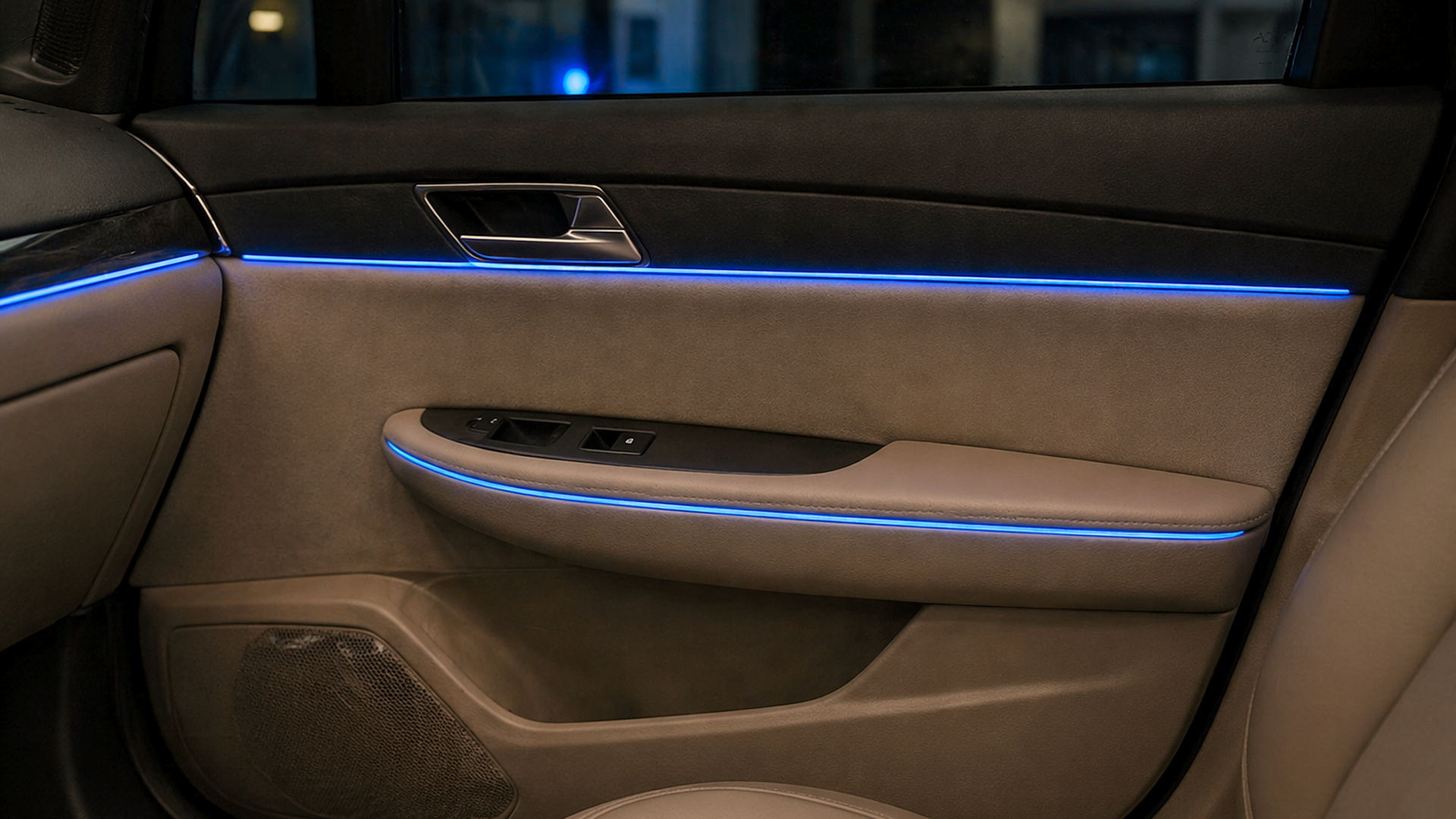 Door panel ambient light